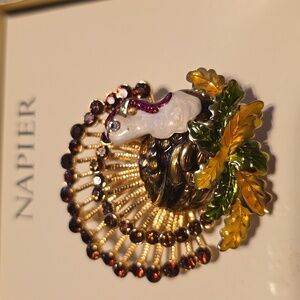 NAPIER BRAND BEAUTIFUL COLORFUL THANKSGIVING HOLIDAY FASHION JEWELRY PIN/BROOCH